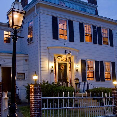Historic Hill Inn Ньюпорт Экстерьер фото